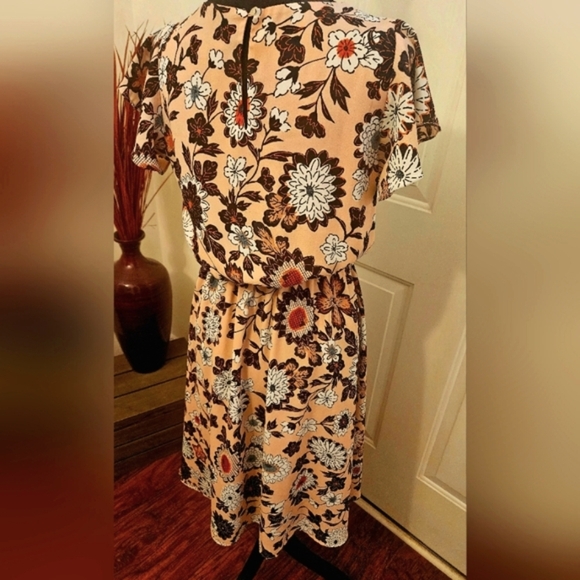 LOFT SPRING/SUMMER FLOWY DRESS - Picture 4 of 7